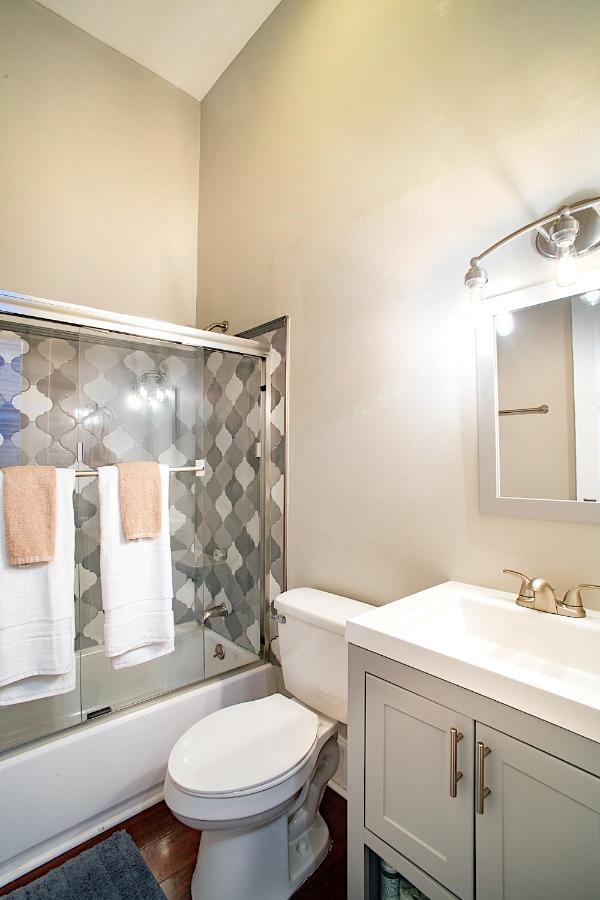 Newly Renovated Historic Savannah Townhome! المظهر الخارجي الصورة