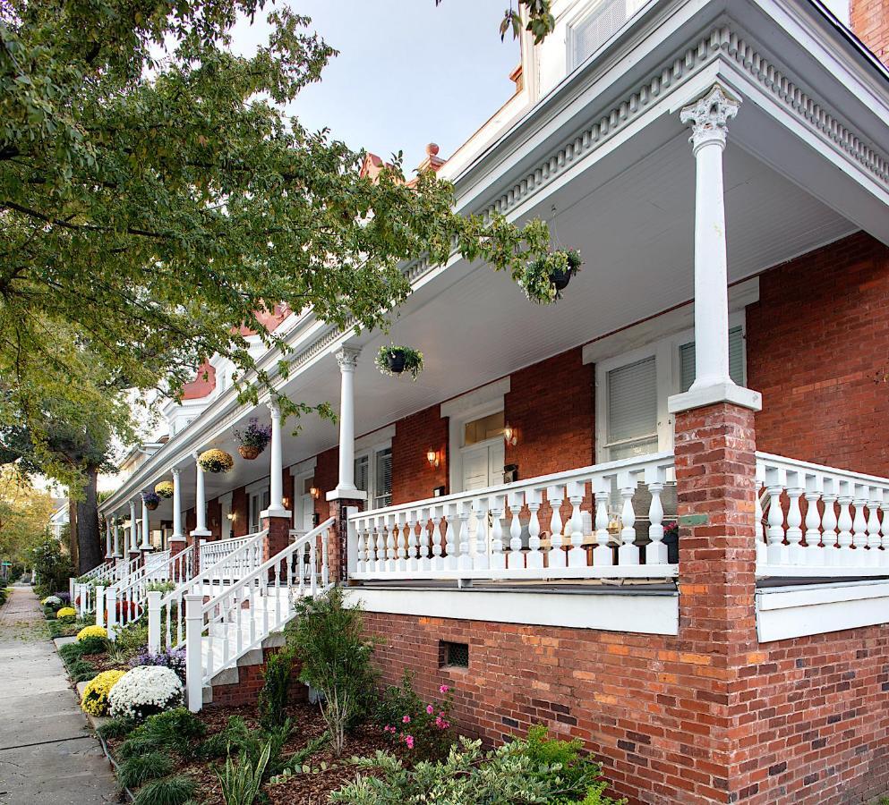 Newly Renovated Historic Savannah Townhome! المظهر الخارجي الصورة